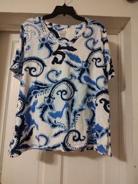Chico's White Tee with Blue Swirl Print